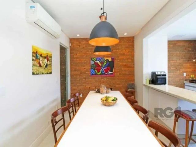 Casa / Sobrado para Venda em Porto Alegre/RS Cristo Redentor 4 Quartos