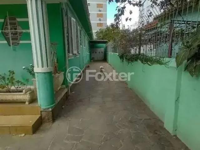 Casa / Sobrado para Venda em Porto Alegre/RS Cristo Redentor 4 Quartos