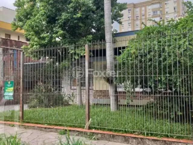 Casa / Sobrado para Venda em Porto Alegre/RS Cristo Redentor 4 Quartos