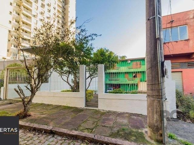 Casa / Sobrado para Venda em Porto Alegre/RS Cristo Redentor 5 Quartos