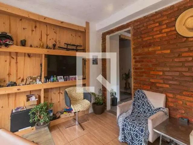 Casa / Sobrado para Venda em Porto Alegre/RS Cristal 2 Quartos
