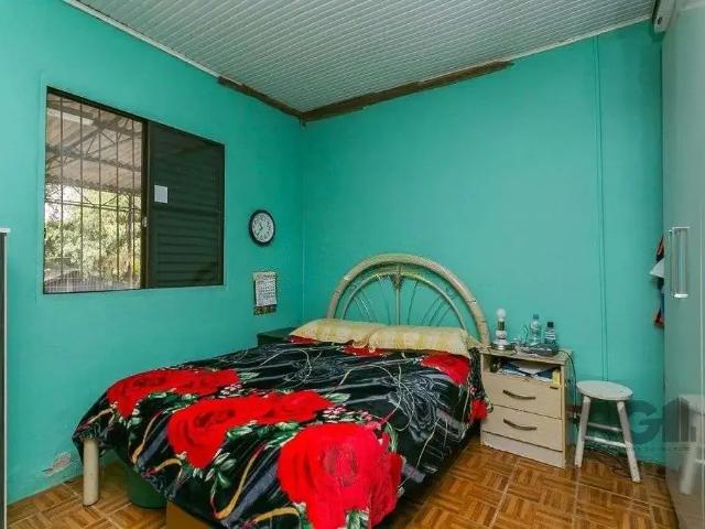 Casa / Sobrado para Venda em Porto Alegre/RS Cristal 2 Quartos