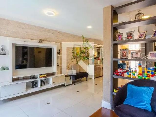 Casa / Sobrado para Venda em Porto Alegre/RS Cristal 3 Quartos