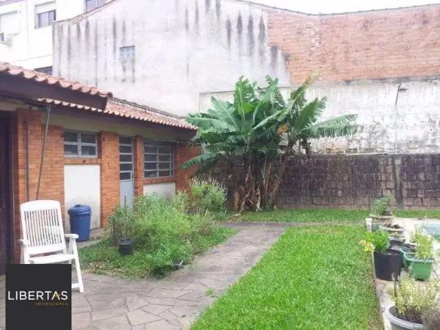 Casa / Sobrado para Venda em Porto Alegre/RS Cristal 3 Quartos