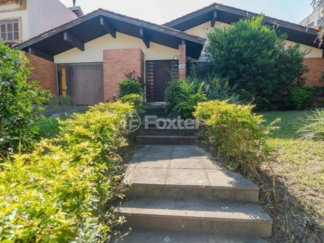 Casa / Sobrado para Venda em Porto Alegre/RS Cristal 3 Quartos