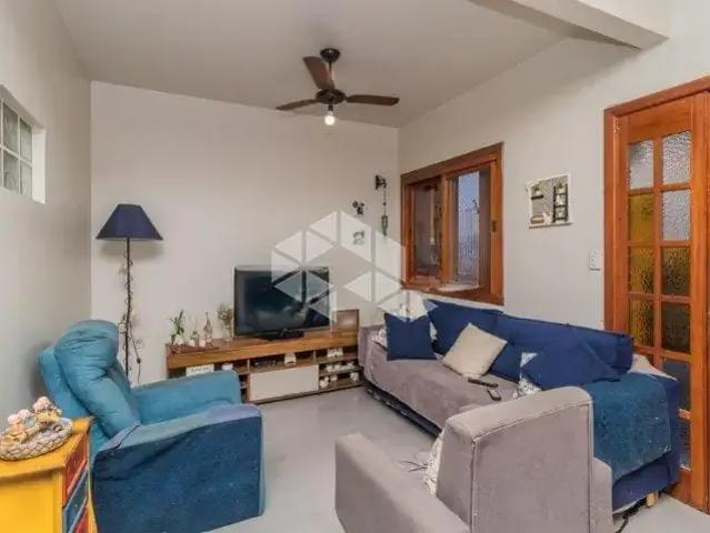 Casa / Sobrado para Venda em Porto Alegre/RS Cristal 3 Quartos