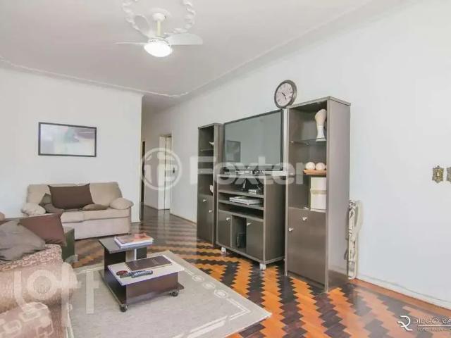 Casa / Sobrado para Venda em Porto Alegre/RS Cristal 3 Quartos