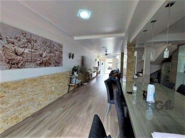 Casa / Sobrado para Venda em Porto Alegre/RS Cristal 3 Quartos