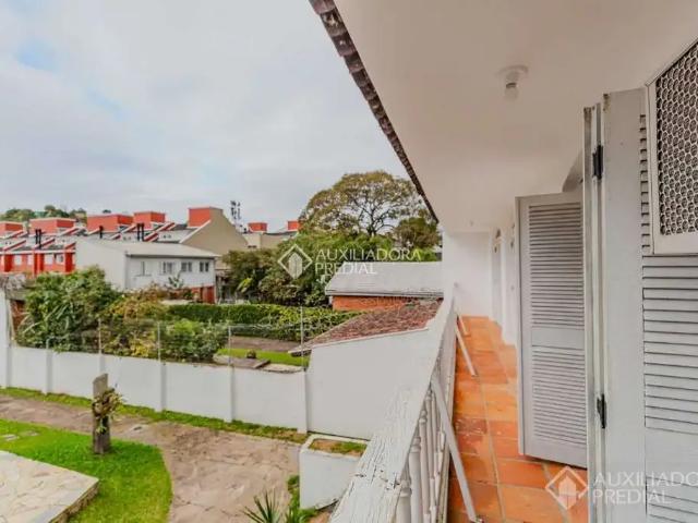 Casa / Sobrado para Venda em Porto Alegre/RS Cristal 3 Quartos