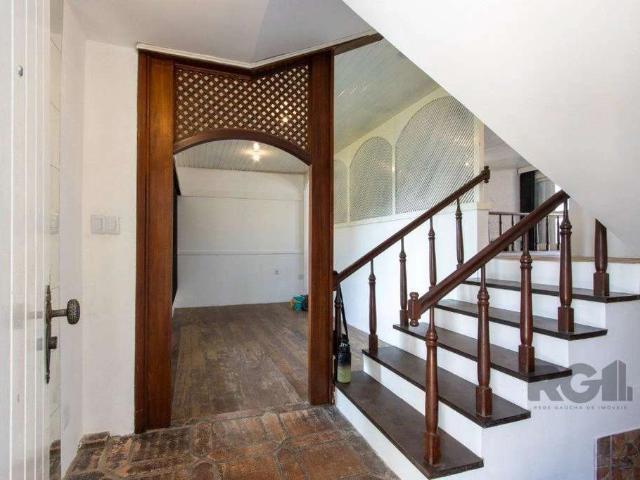 Casa / Sobrado para Venda em Porto Alegre/RS Cristal 3 Quartos