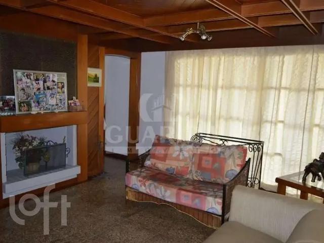 Casa / Sobrado para Venda em Porto Alegre/RS Cristal 3 Quartos