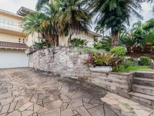 Casa / Sobrado para Venda em Porto Alegre/RS Cristal 4 Quartos