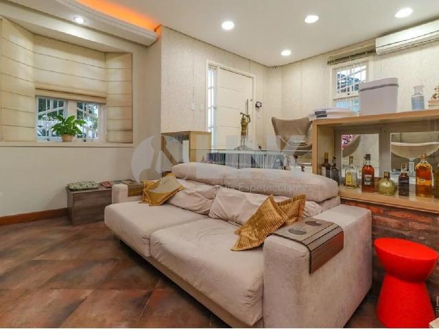 Casa / Sobrado para Venda em Porto Alegre/RS Cristal 5 Quartos