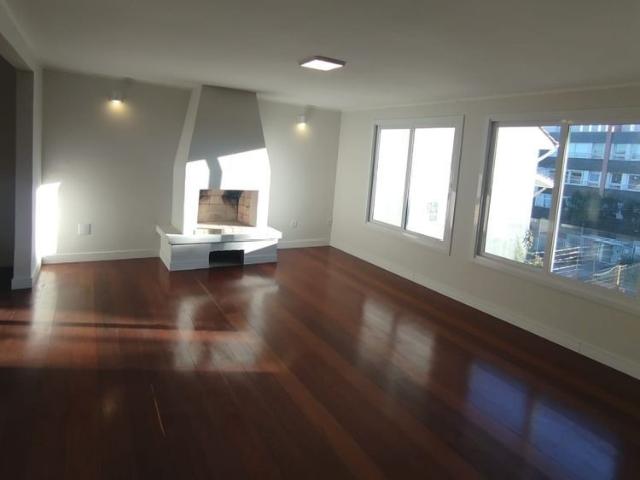 Casa / Sobrado para Venda em Porto Alegre/RS Cristal 5 Quartos