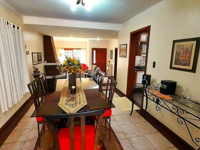 Casa / Sobrado para Venda em Porto Alegre/RS Espírito Santo 4 Quartos