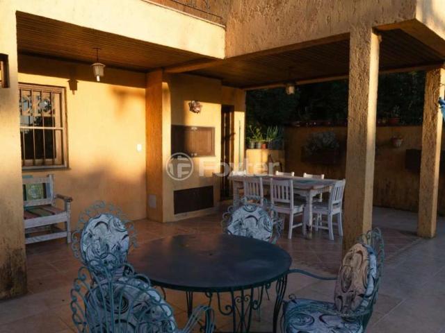 Casa / Sobrado para Venda em Porto Alegre/RS Espírito Santo 3 Quartos