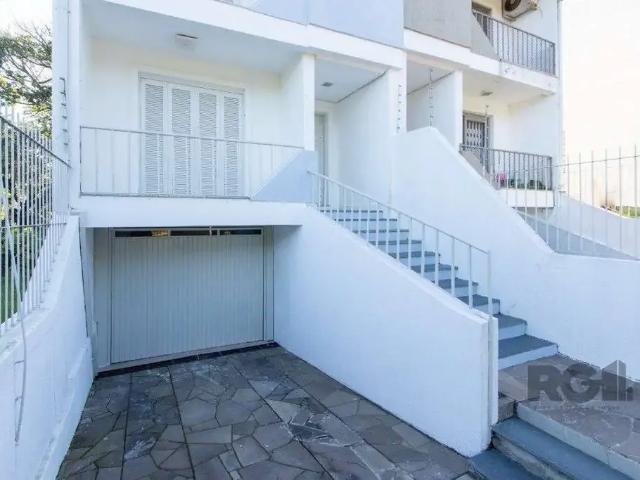 Casa / Sobrado para Venda em Porto Alegre/RS Espírito Santo 3 Quartos