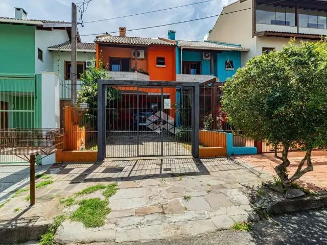 Casa / Sobrado para Venda em Porto Alegre/RS Espírito Santo 3 Quartos