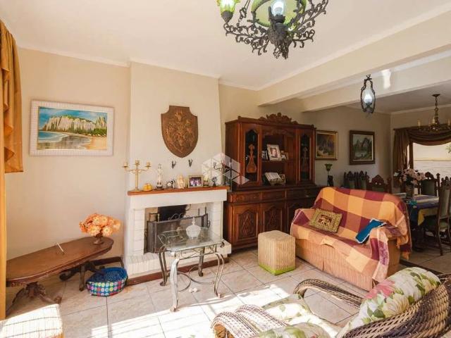 Casa / Sobrado para Venda em Porto Alegre/RS Espírito Santo 3 Quartos