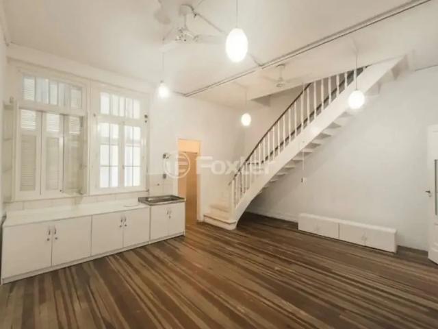 Casa / Sobrado para Venda em Porto Alegre/RS Farroupilha 3 Quartos