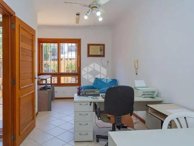 Casa / Sobrado para Venda em Porto Alegre/RS Floresta 4 Quartos