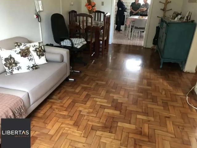 Casa / Sobrado para Venda em Porto Alegre/RS Floresta 4 Quartos