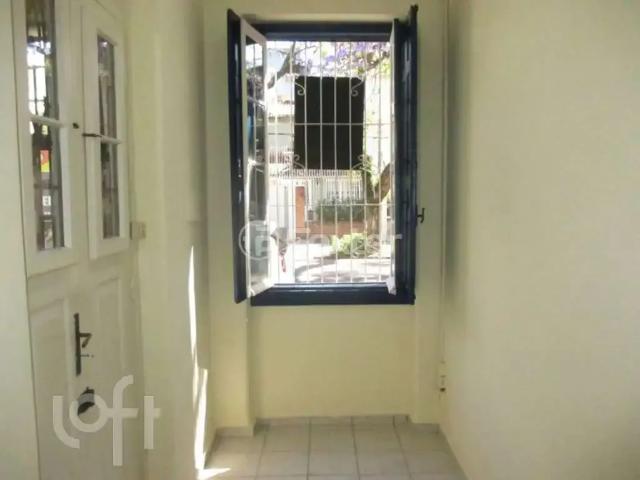 Casa / Sobrado para Venda em Porto Alegre/RS Floresta 5 Quartos