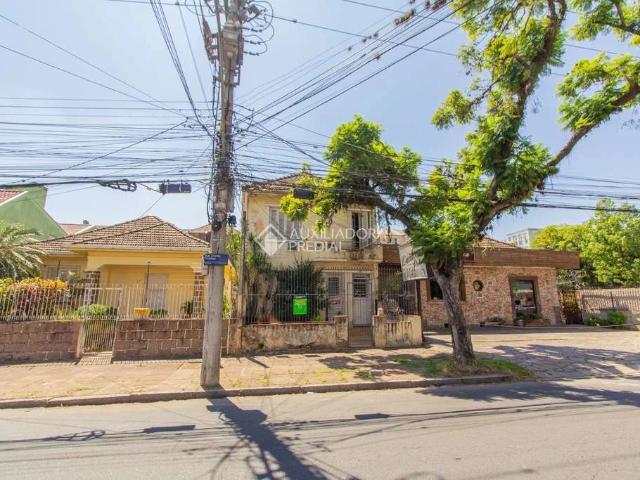 Casa / Sobrado para Venda em Porto Alegre/RS Floresta 6 Quartos