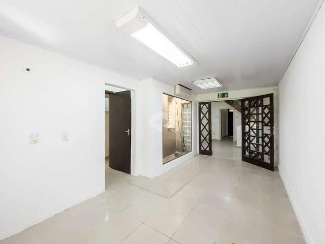 Casa / Sobrado para Venda em Porto Alegre/RS Floresta 2 Quartos