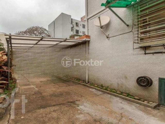 Casa / Sobrado para Venda em Porto Alegre/RS Floresta 3 Quartos
