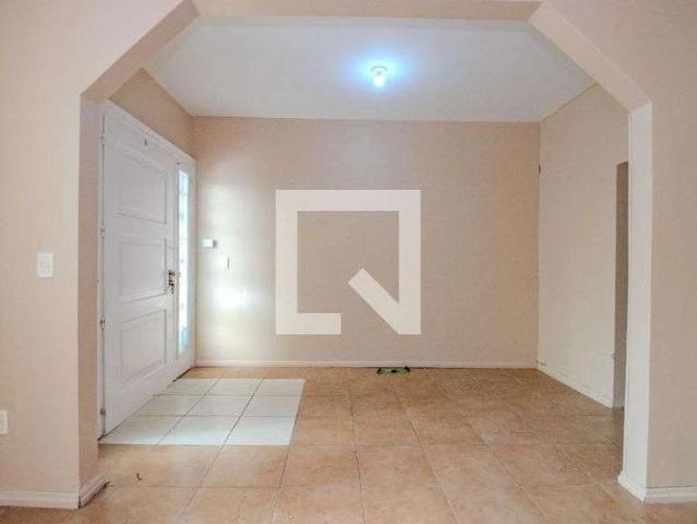 Casa / Sobrado para Venda em Porto Alegre/RS Floresta 3 Quartos