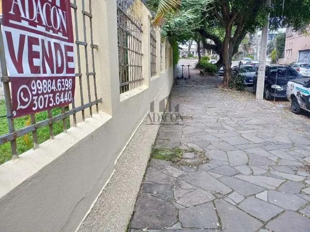 Casa / Sobrado para Venda em Porto Alegre/RS Floresta 3 Quartos