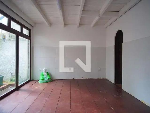 Casa / Sobrado para Venda em Porto Alegre/RS Floresta 3 Quartos