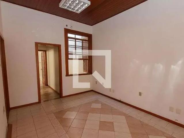 Casa / Sobrado para Venda em Porto Alegre/RS Floresta 3 Quartos