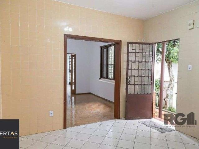 Casa / Sobrado para Venda em Porto Alegre/RS Glória 3 Quartos