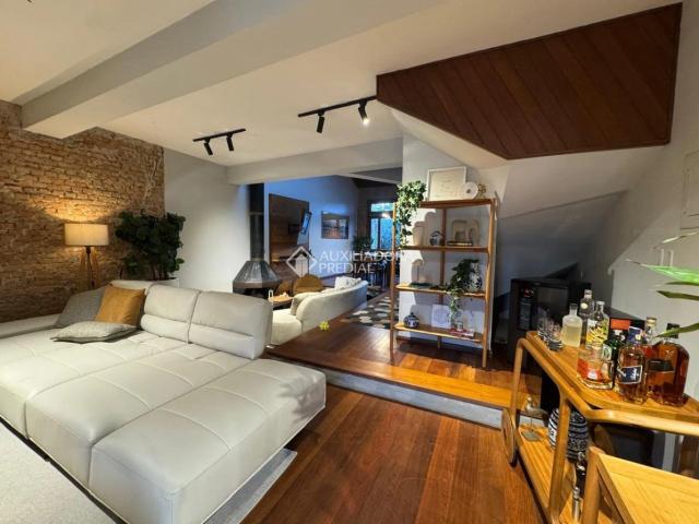Casa / Sobrado para Venda em Porto Alegre/RS Glória 3 Quartos