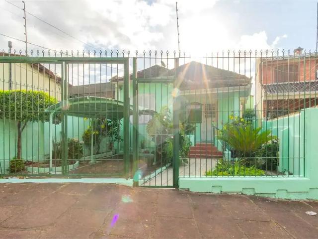 Casa / Sobrado para Venda em Porto Alegre/RS Glória 2 Quartos
