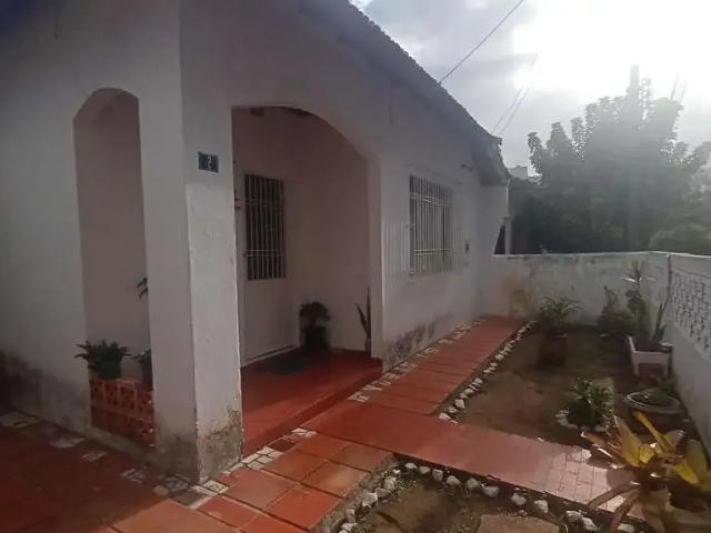 Casa / Sobrado para Venda em Porto Alegre/RS Glória 2 Quartos