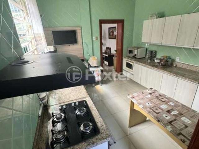 Casa / Sobrado para Venda em Porto Alegre/RS Glória 4 Quartos
