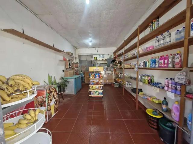 Casa / Sobrado para Venda em Porto Alegre/RS Glória 4 Quartos