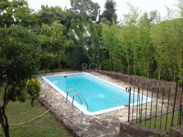 Casa / Sobrado para Venda em Porto Alegre/RS Glória 4 Quartos