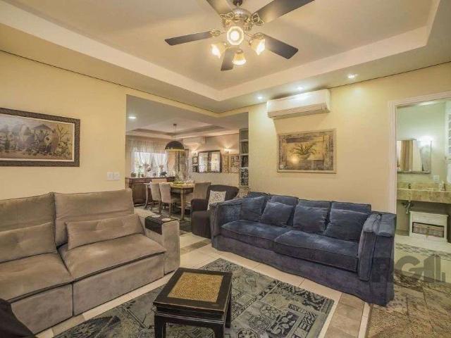 Casa / Sobrado para Venda em Porto Alegre/RS Glória 4 Quartos
