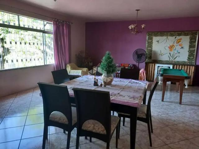 Casa / Sobrado para Venda em Porto Alegre/RS Glória 5 Quartos
