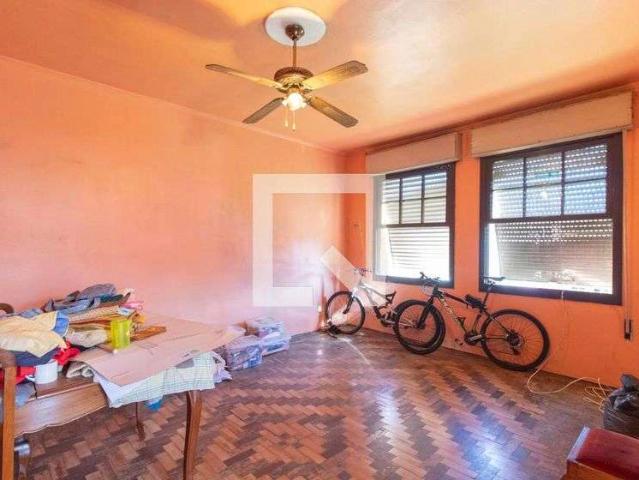 Casa / Sobrado para Venda em Porto Alegre/RS Glória 5 Quartos