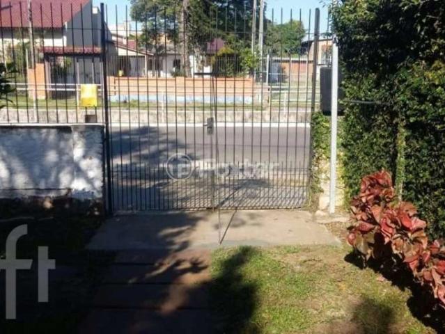 Casa / Sobrado para Venda em Porto Alegre/RS Guarujá 2 Quartos