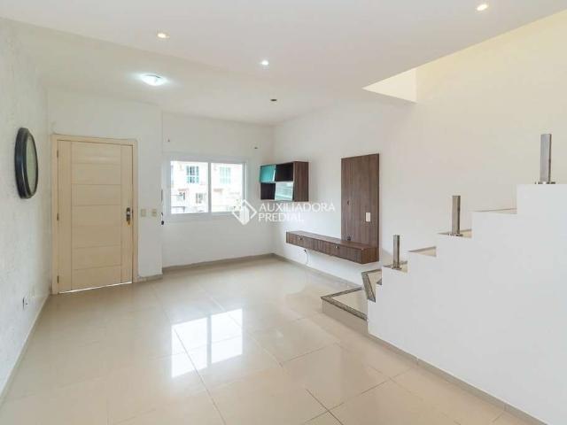 Casa / Sobrado para Venda em Porto Alegre/RS Guarujá 2 Quartos