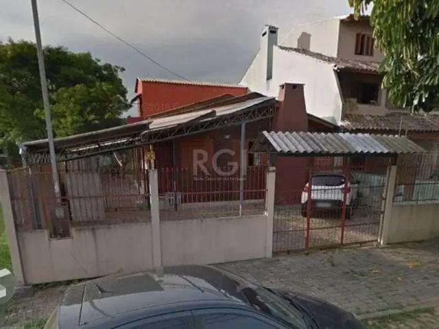 Casa / Sobrado para Venda em Porto Alegre/RS Guarujá 2 Quartos