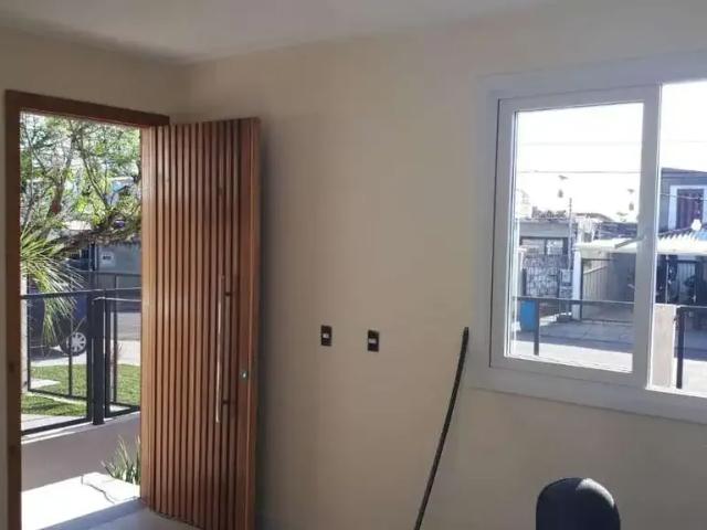 Casa / Sobrado para Venda em Porto Alegre/RS Guarujá 3 Quartos