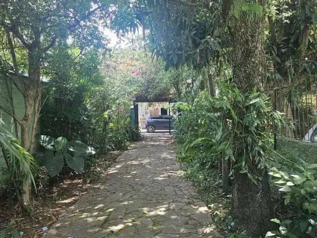 Casa / Sobrado para Venda em Porto Alegre/RS Guarujá 3 Quartos