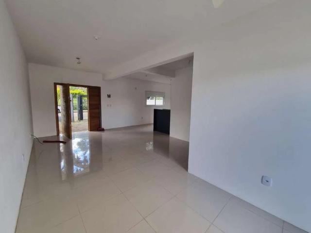 Casa / Sobrado para Venda em Porto Alegre/RS Guarujá 3 Quartos